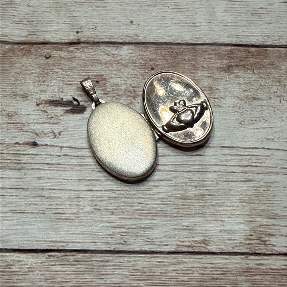 Vintage 925 Sterling  Silver Claddagh Locket Necklace By K & L - Picture 4 of 5